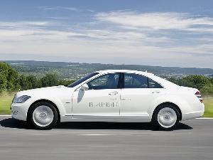 Mercedes-Benz S 400 BlueHybrid: Llega la limusina más ecológica del planeta