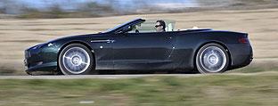 Aston Martin DB9 Volante Touchtronic 2: El arte de la seducción