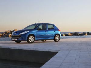 Peugeot 206+: A medio camino entre el 207 y el 206