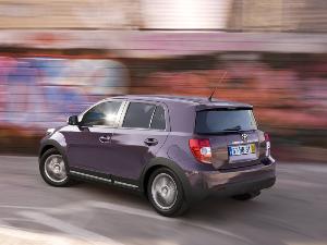 Toyota Urban Cruiser: Monovolumen urbano con opción 4x4