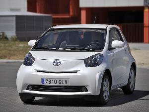 Toyota iQ: Un lujo de utilitario