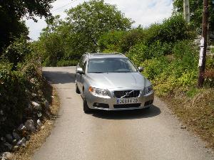Volvo V70 D5 AWD: Versatilidad elegante