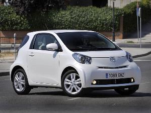 Toyota iQ 1.33: Más prestaciones