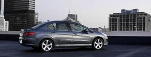Peugeot 408: Debut mundial en China