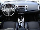 Nuevo Mitsubishi Outlander 2.2 DI-D TC-SST MOTION