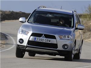Nuevo Mitsubishi Outlander 2.2 DI-D TC-SST MOTION