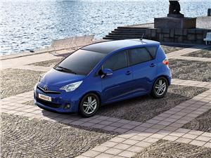 Toyota Verso-S: Pequeño monovolumen