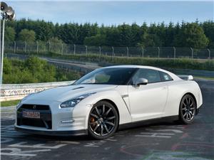 Nuevo Nissan GT-R: Reto al viento