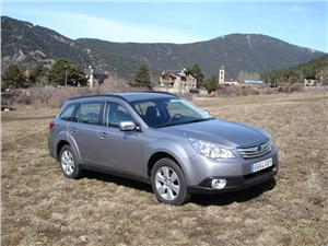 Subaru Outback 2.5i Limited Lineartronic: Familiar versátil