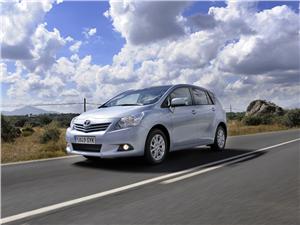 Toyota Verso 2011: Enriquecido