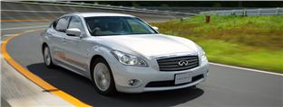 Infiniti M35h: El primer híbrido de la marca