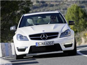 Mercedes-Benz Clase C 63 AMG: Nuevo y avanzado