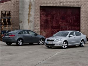 Chevrolet Cruze 2.0 VCDi vs Skoda Octavia TDI