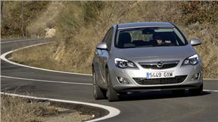 Opel Astra 1.3 EcoFlex Enjoy: Prima el ahorro