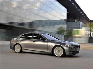 BMW 530d xDrive Connected Drive: Más equipamiento