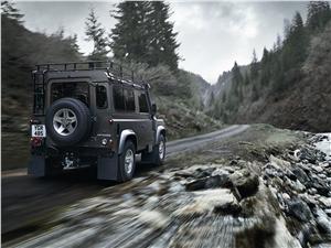 Land Rover Defender 2012