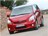Comparativa Ford Grand C-Max 2.0 TDCI vs. Toyota Verso 2.2 D-4D