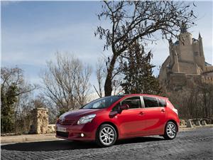Toyota Verso 2012