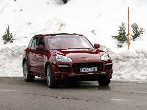 PORSCHE Cayenne GTS: Supervitaminado