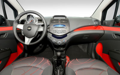 Foto 3 del coche CHEVROLET Spark 1.2 16v LT 5p. en 